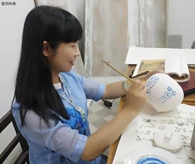 岳塘文艺家醴陵行 瓷上丹青绘新篇，跨界交流促创作