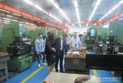 备战清明 区领导深入横岗街道检查节前安全生产及劳动保护用品销售工作